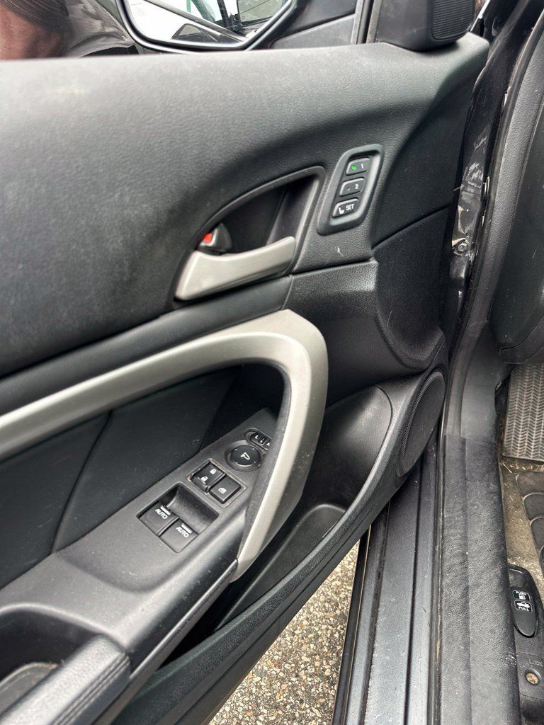 Used 2012 Honda Accord EX-L image 6