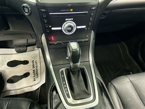 Used 2018 Ford Edge Titanium image 17