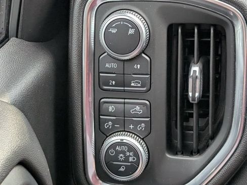Used 2019 GMC Sierra 1500 SLT w/ SLT Premium Package AWD/4WD image 26