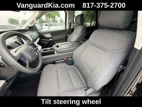 Used 2025 Ford Expedition Max Active RWD image 15