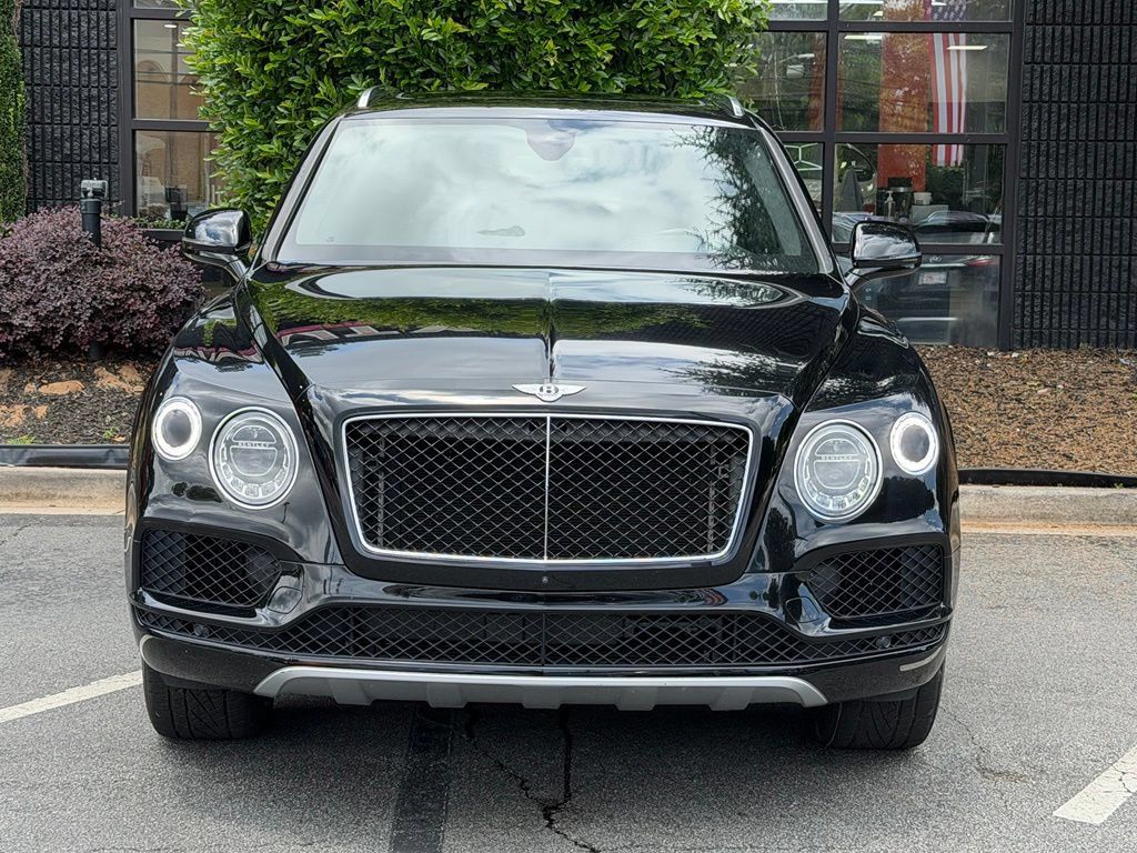 Used 2019 Bentley Bentayga AWD/4WD image 3