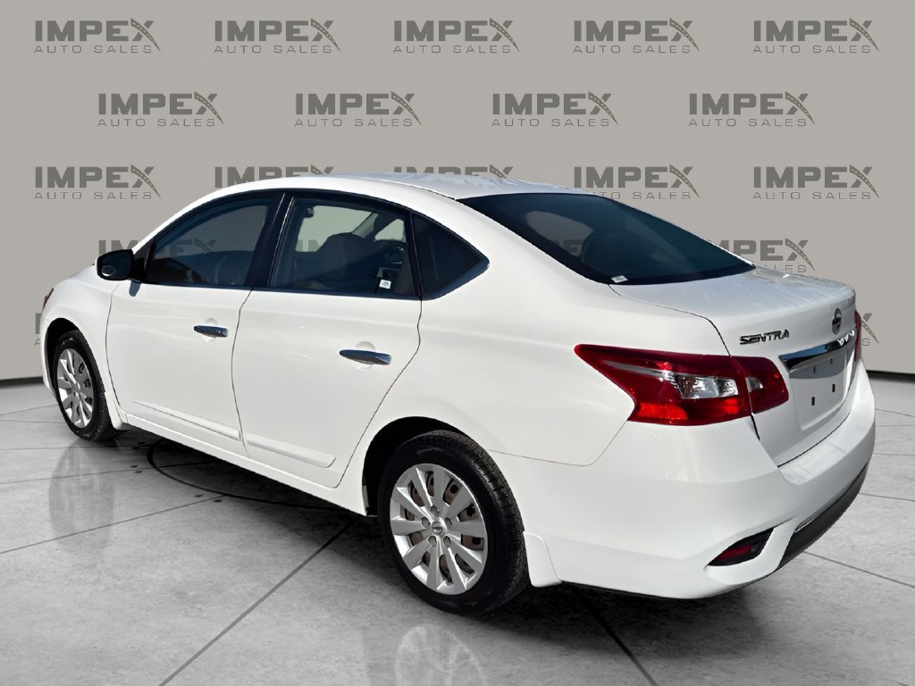 Used 2018 Nissan Sentra S FWD image 3
