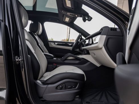 New 2026 Porsche Cayenne E-Hybrid image 44