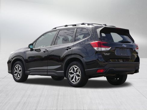 Used 2020 Subaru Forester Premium AWD/4WD image 5