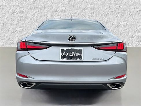 New 2025 Lexus ES 350 w/ Premium Package image 4