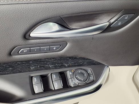 Certified 2023 Cadillac XT4 Premium Luxury w/ Cold Weather Package image 11