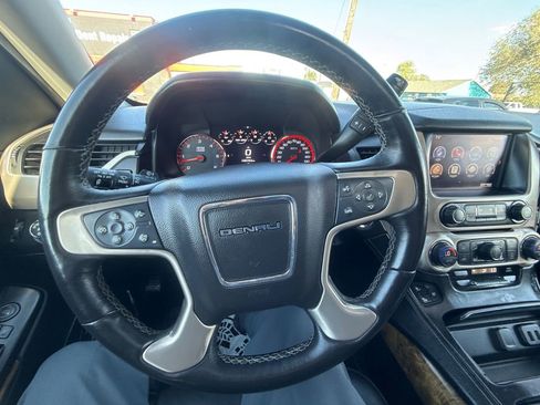 Used 2016 GMC Yukon Denali w/ Open Road Package AWD/4WD image 27
