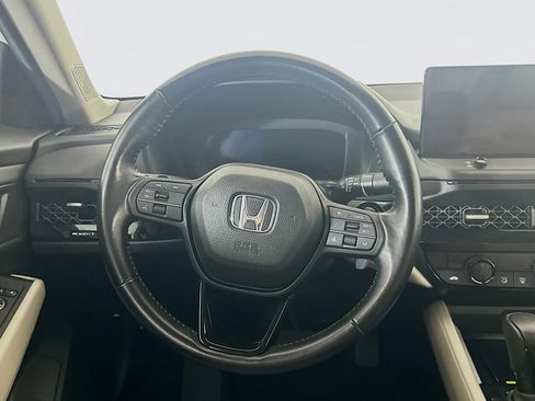 Used 2025 Honda Accord EX-L image 18