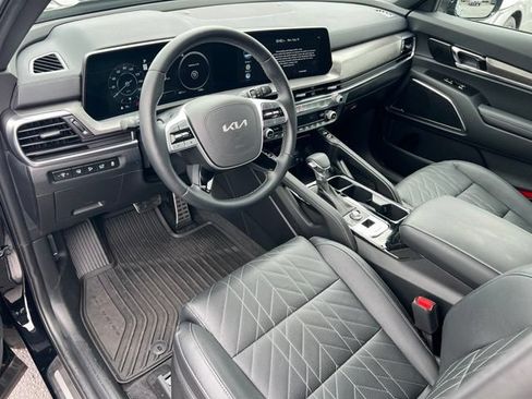 Certified 2025 Kia Telluride SX X-Line AWD/4WD image 17