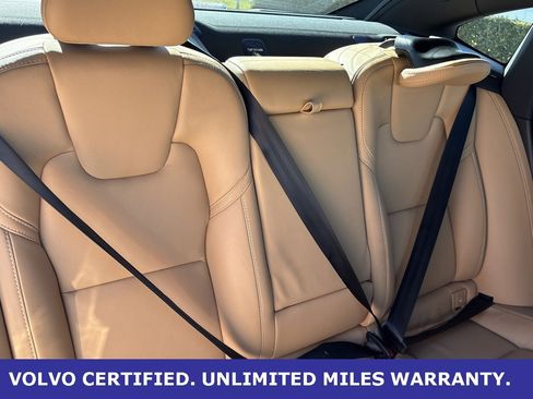 Certified 2022 Volvo S90 B6 Inscription w/ Advanced Package image 35