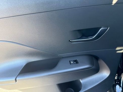 Certified 2024 Hyundai Kona SEL w/ Convenience Package image 15