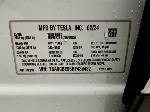 Used 2024 Tesla Model X image 26