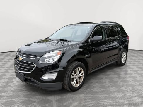 Used 2017 Chevrolet Equinox LT w/ Convenience Package FWD image 3