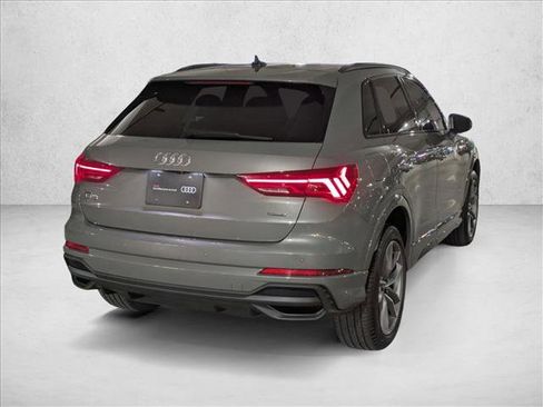 Certified 2024 Audi Q3 2.0T Premium Plus image 5