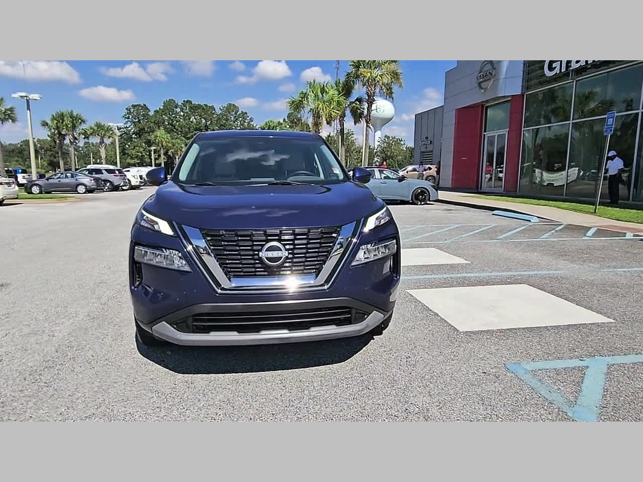 Used 2022 Nissan Rogue SV FWD image 19