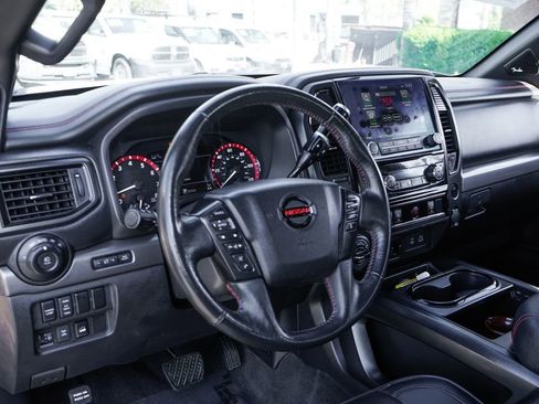 Used 2021 Nissan Titan PRO-4X w/ Pro-4x Utility Package AWD/4WD image 18