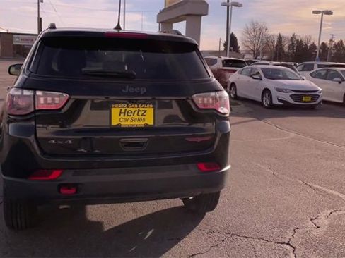 Used 2024 Jeep Compass Trailhawk image 8