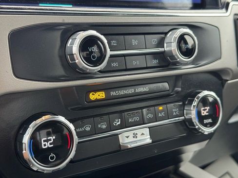 Used 2022 Ford F250 Lariat image 40