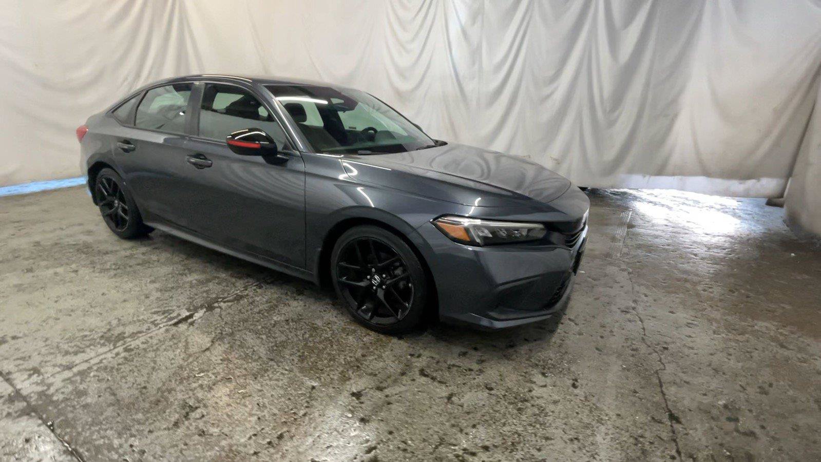 Used 2023 Honda Civic Sport image 3