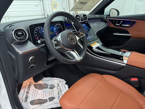 Used 2026 Mercedes-Benz GLC 300 image 12