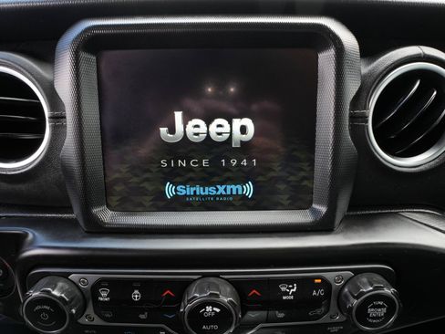 Used 2021 Jeep Wrangler Unlimited Sahara w/ Cold Weather Group AWD/4WD image 27