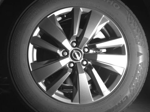 Used 2025 Nissan Pathfinder SV FWD image 17