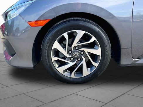 Used 2017 Honda Civic EX image 10