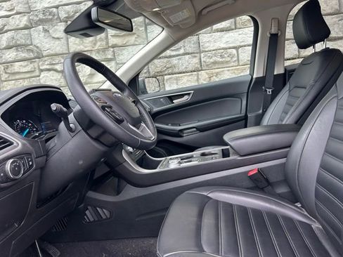 Used 2024 Ford Edge SEL w/ Convenience Package image 8
