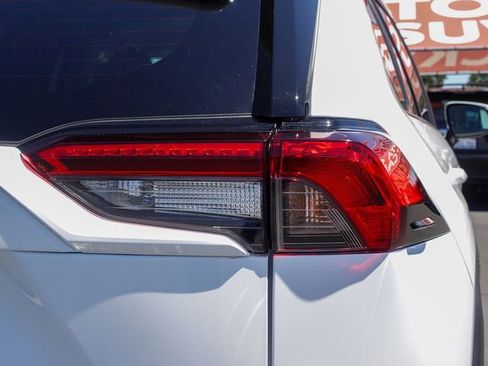 Certified 2024 Toyota RAV4 LE AWD/4WD image 7