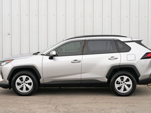 Used 2019 Toyota RAV4 LE image 42