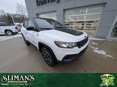 New 2026 Jeep Compass Trailhawk AWD/4WD image 1