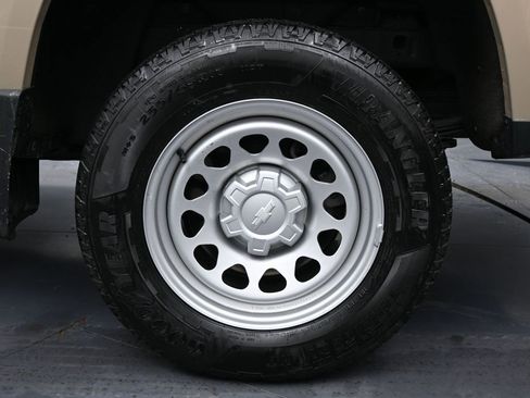 Used 2024 Chevrolet Colorado W/T image 12