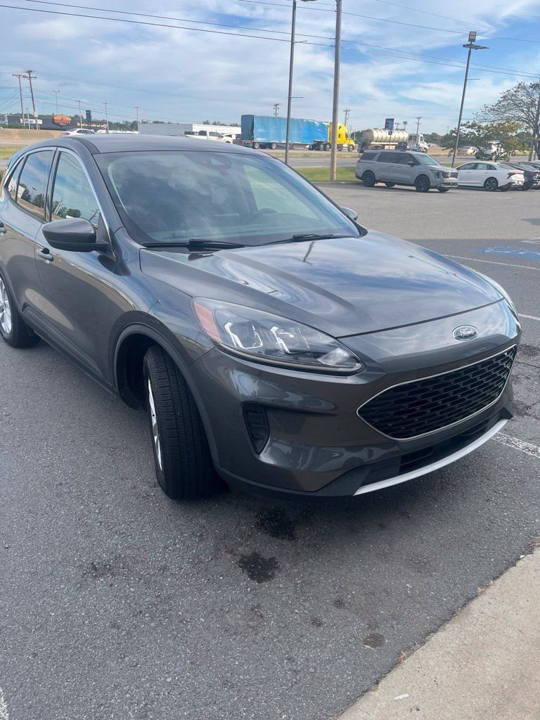 Used 2020 Ford Escape SE FWD image 5