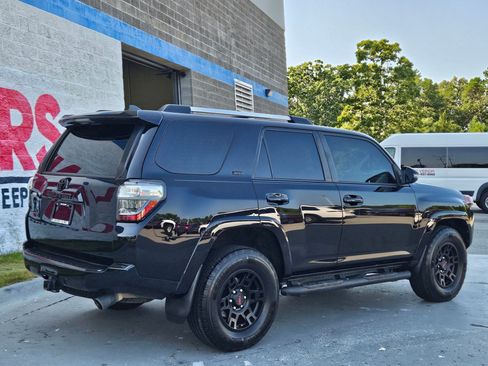 Used 2023 Toyota 4Runner SR5 Premium w/ Moonroof Package AWD/4WD image 7