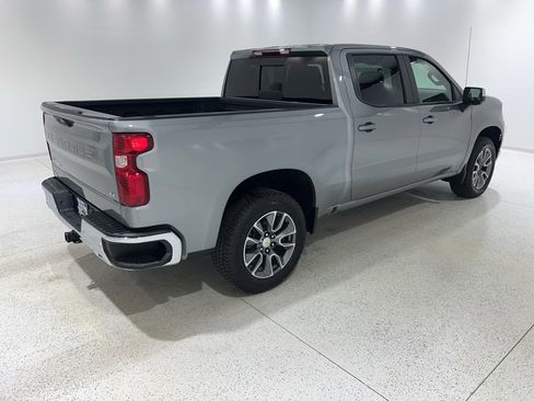 Used 2025 Chevrolet Silverado 1500 LT image 5