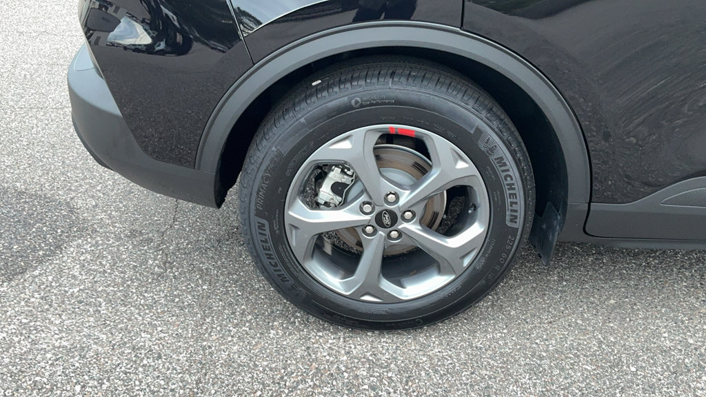 Certified 2025 Ford Escape ST-Line FWD image 14