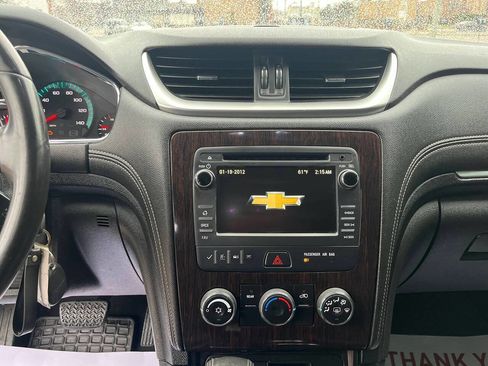 Used 2017 Chevrolet Traverse LT image 13