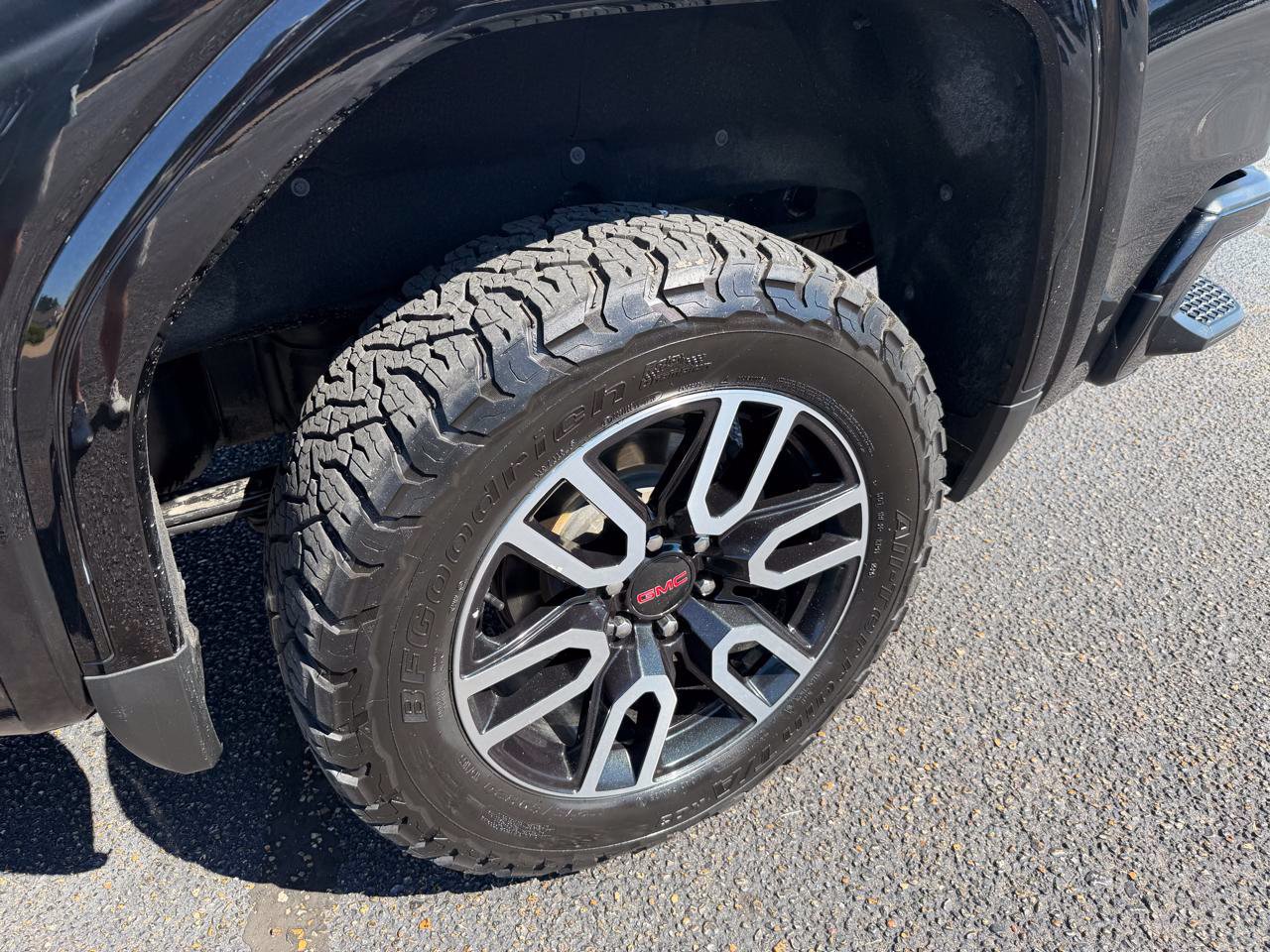 Used 2019 GMC Sierra 1500 AT4 w/ AT4 Premium Package AWD/4WD image 26