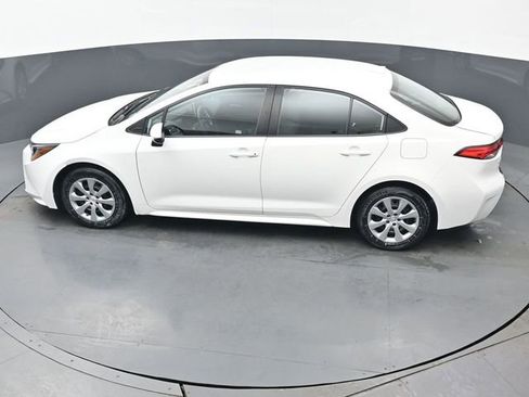 Certified 2020 Toyota Corolla LE FWD image 36