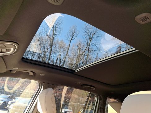 Used 2023 Jeep Grand Cherokee Limited image 15