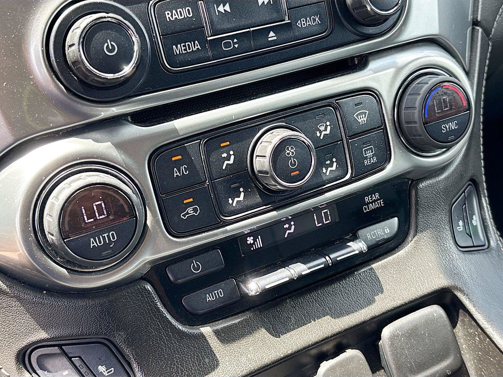Used 2020 Chevrolet Suburban LT RWD image 16