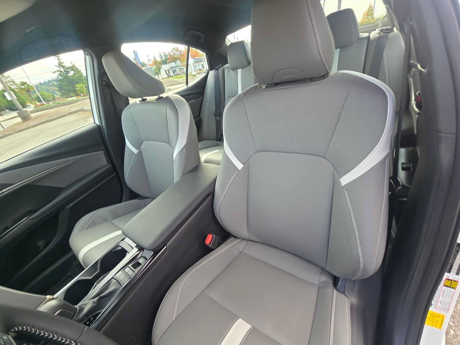 Used 2026 Toyota Camry SE w/ Multimedia Upgrade Package FWD image 22