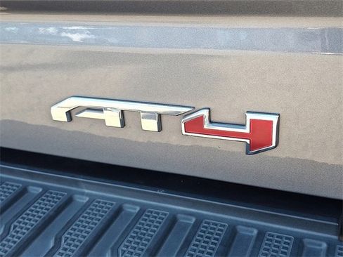 Used 2021 GMC Sierra 1500 AT4 image 32