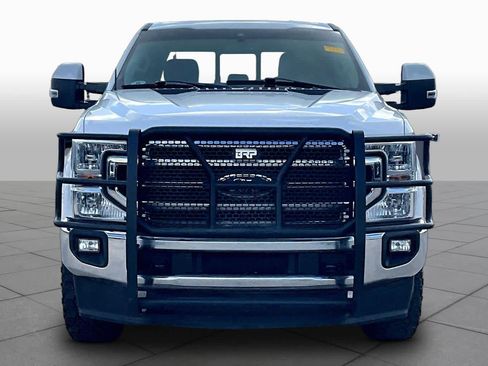 Used 2020 Ford F250 Lariat w/ Lariat Value Package AWD/4WD image 4