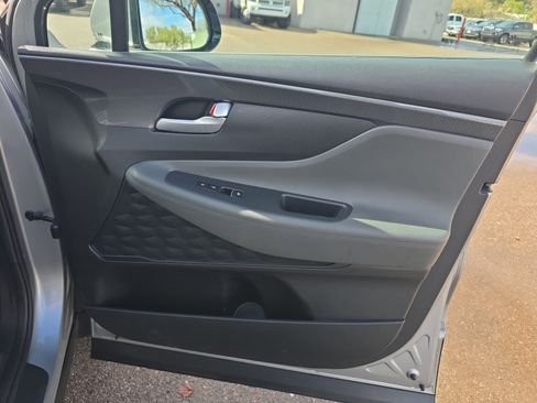 Used 2023 Hyundai Santa Fe SEL image 16