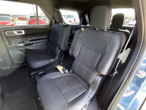 Used 2020 Ford Explorer XLT image 19