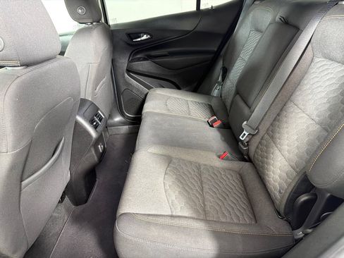 Used 2019 Chevrolet Equinox LT FWD image 15