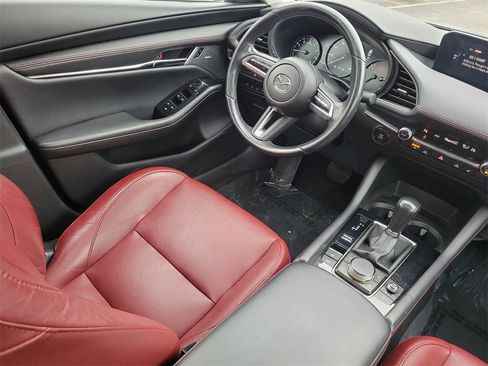 Used 2023 MAZDA MAZDA3 s image 15