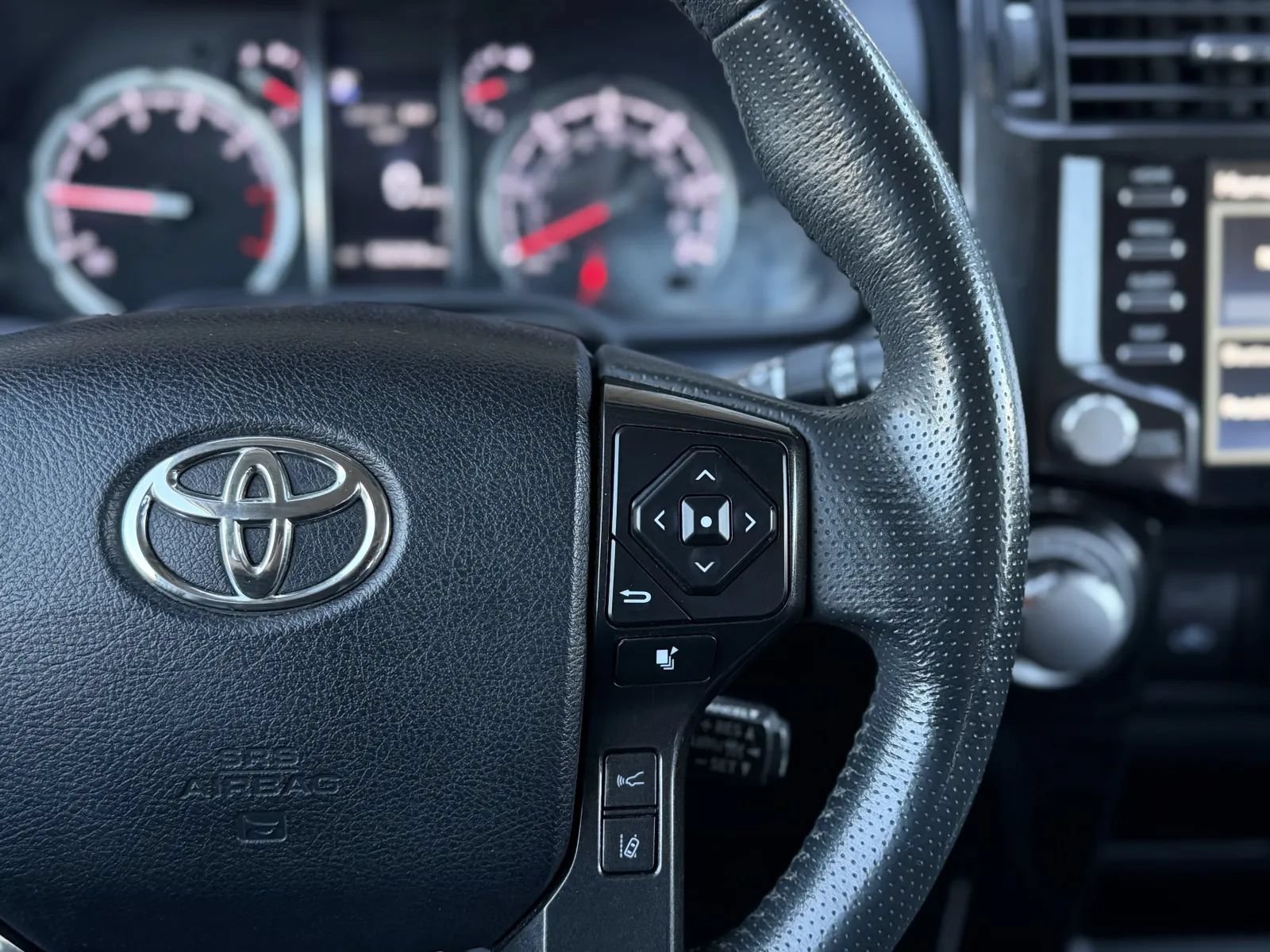 Used 2021 Toyota 4Runner TRD Off-Road Premium AWD/4WD image 21