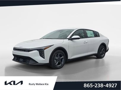 New 2025 Kia K4 LXS